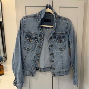 Kut from the Kloth Amelia Size Small denim jean jacket